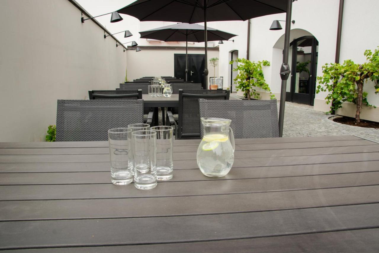 Hotel Restaurant Na Navsi Ricany  Ngoại thất bức ảnh